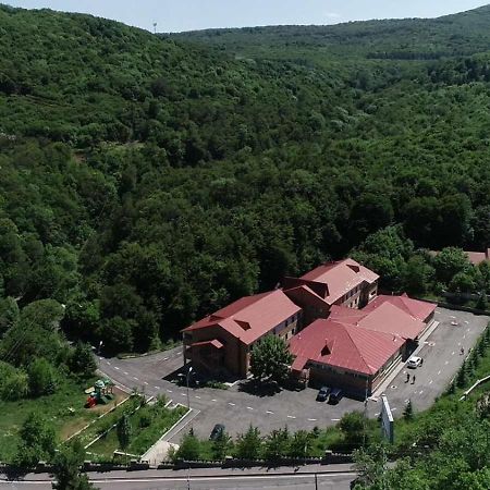 Tsaghkahovit Hotel ซากาดซอร์ ภายนอก รูปภาพ
