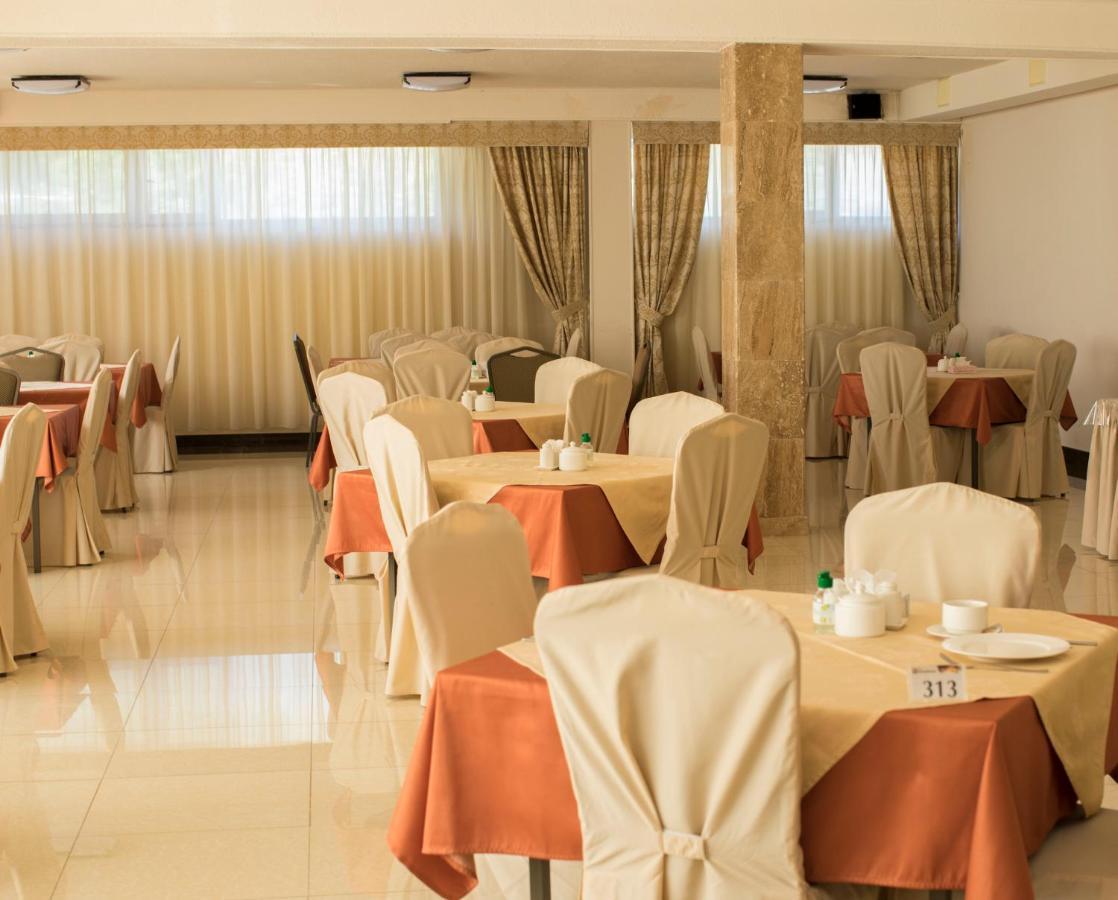 Tsaghkahovit Hotel ซากาดซอร์ ภายนอก รูปภาพ